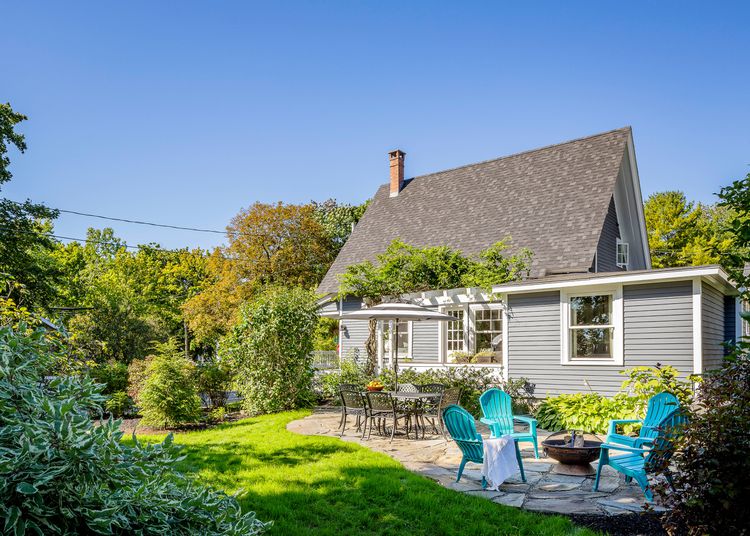 25 DIY Patio Ideas That Anyone Can Pull Off in a Weekend